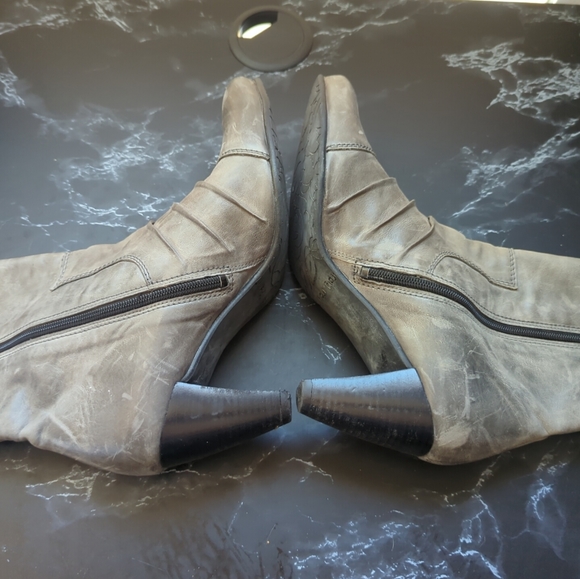 FIDJI Womens Gray Soft Leather Ruched Zip Ankle Bootie Boot 40 US 9.5 Bootie - Picture 3 of 10